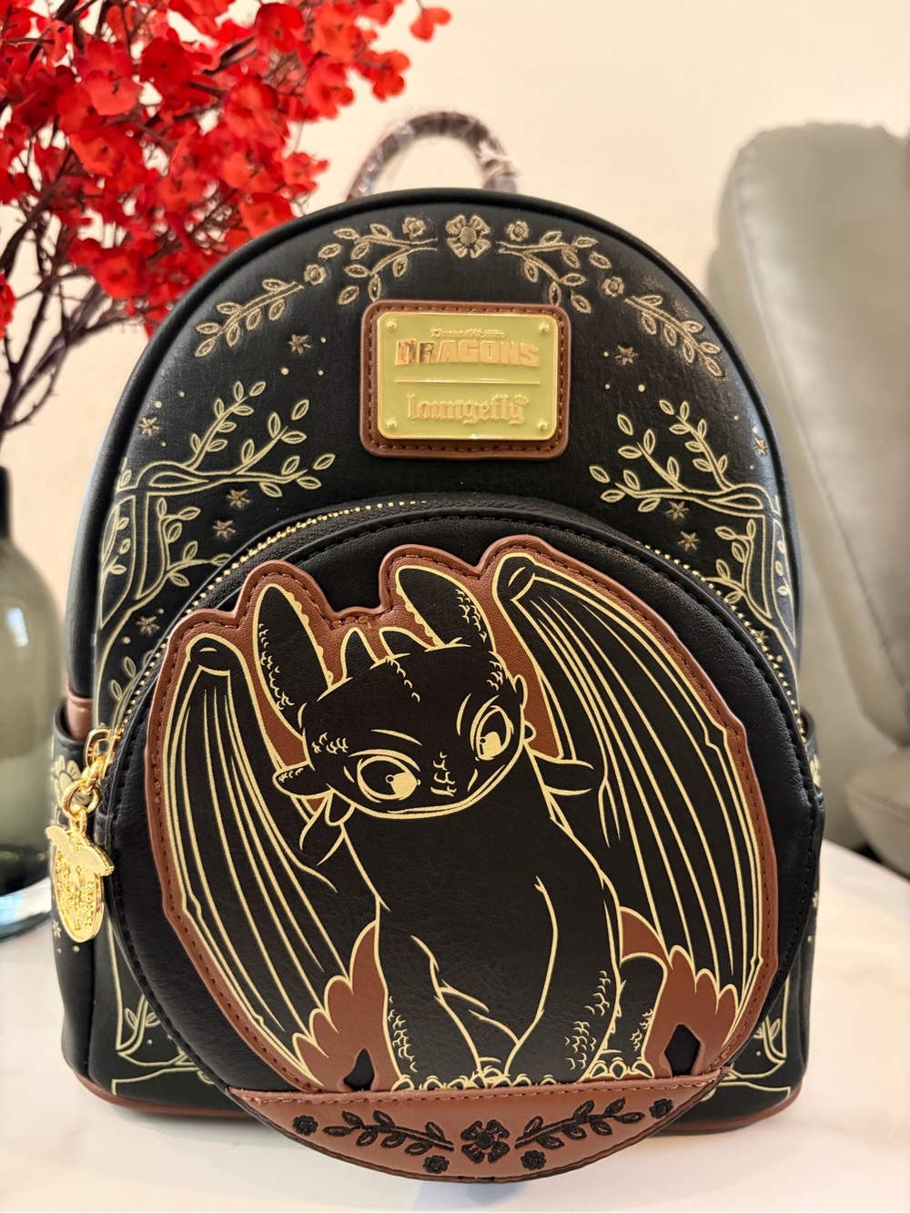 Loungefly Dreamworks HTTYD Toothless Glow in the Dark  Exclusive Mini Backpack
